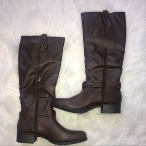 Never worn Rampage Mid brown Boots